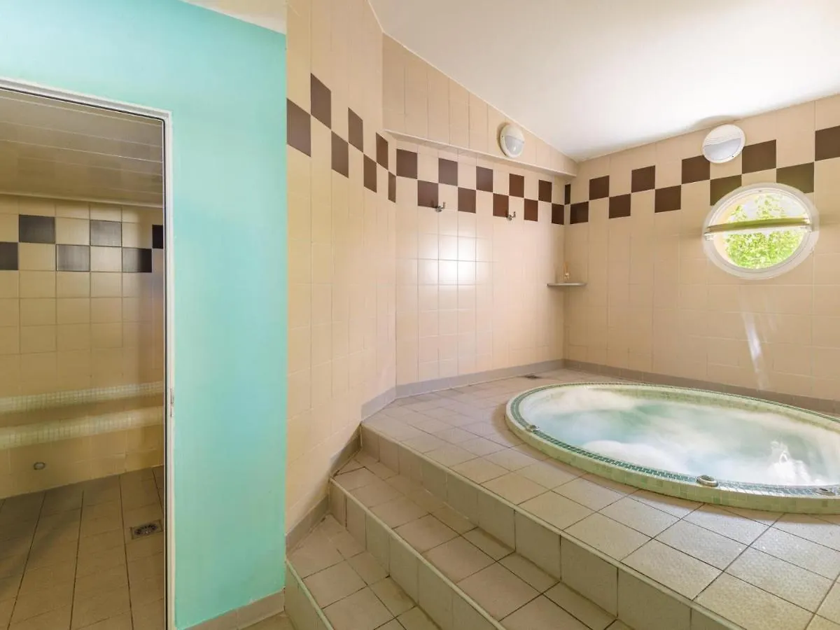 Apartment Holiday Home With Terrace Near The Sea Six-Fours-les-Plages