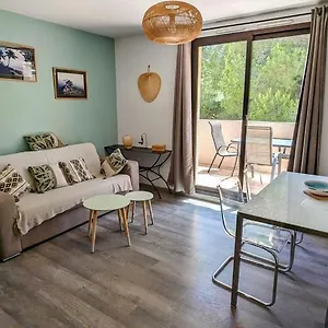 Domaine De La Coudoulière, Calme, Sans Vis à Vis, Proche Mer, Piscine Appartement